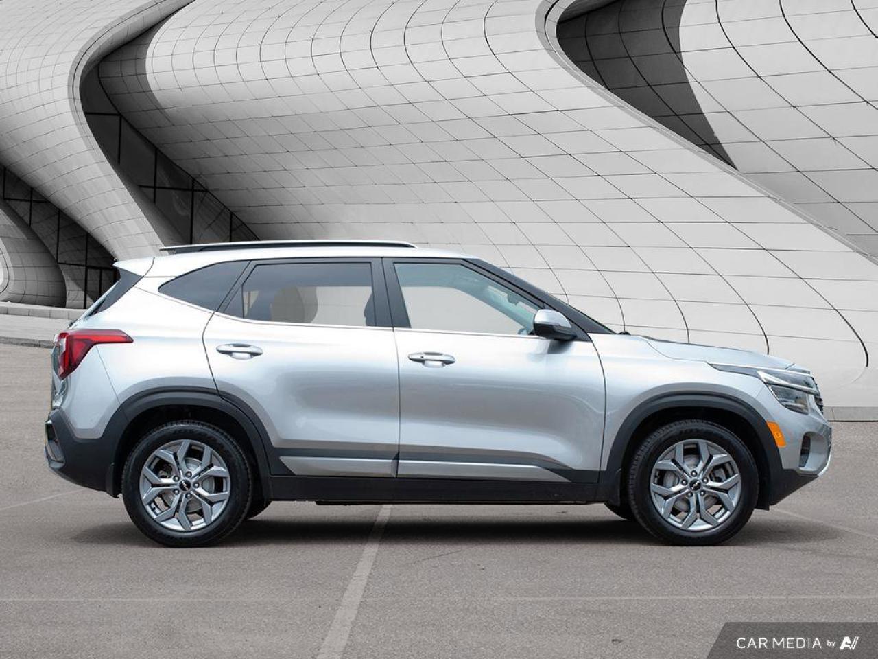 2024 Kia Seltos EX   AWD   Leather   Sunroof   Apple CarPlay   Hea Photo