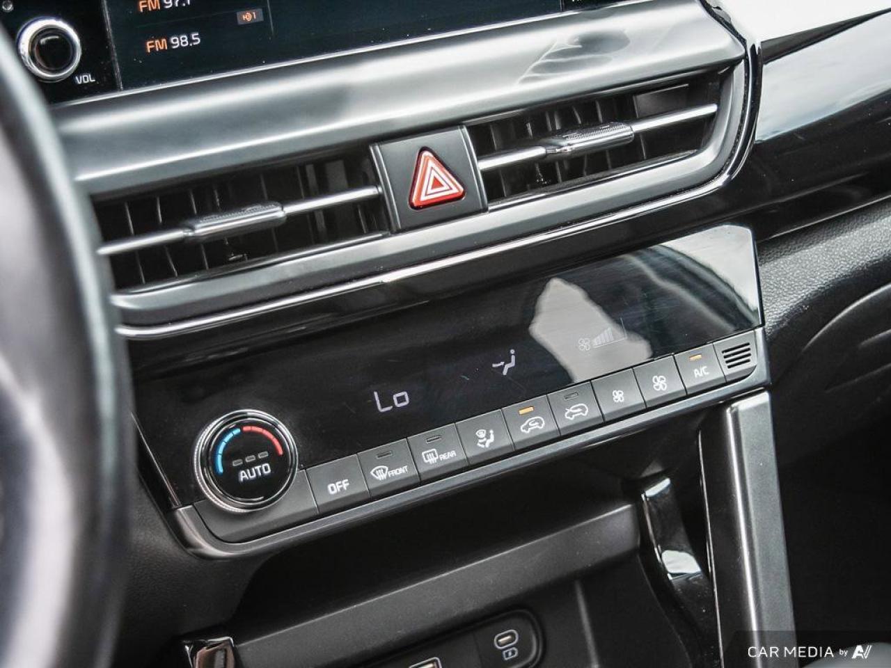 2024 Kia Seltos EX   AWD   Leather   Sunroof   Apple CarPlay   Hea Photo