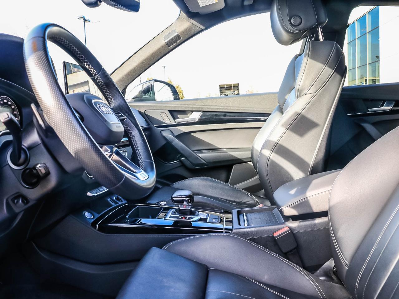 2022 Audi Q5 Sportback TECHNIK I NAVIGATION I HEATED FRONT AND REAR SEATS Photo