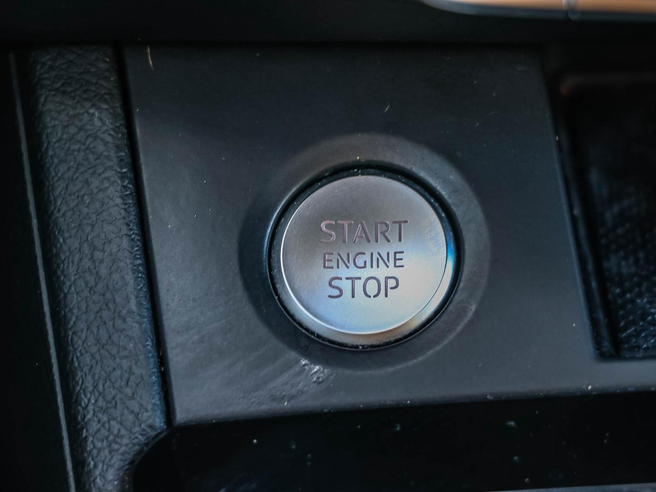 2022 Audi Q5 Sportback TECHNIK I NAVIGATION I HEATED FRONT AND REAR SEATS Photo