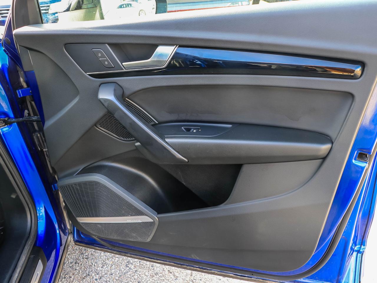 2022 Audi Q5 Sportback TECHNIK I NAVIGATION I HEATED FRONT AND REAR SEATS Photo