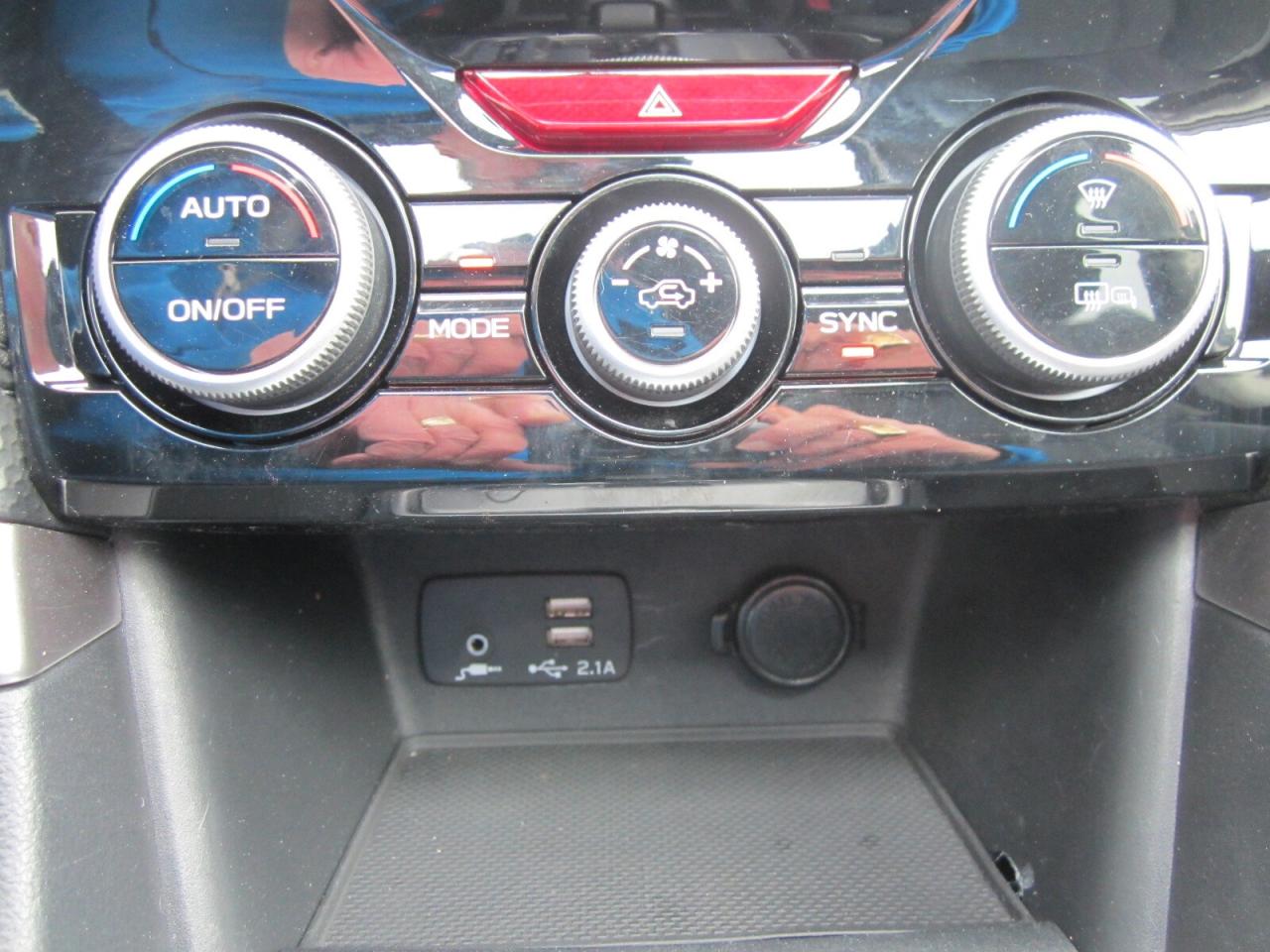 2020 Subaru Forester 2.5i Touring LOADED PANO ROOF NO ACCIDENTS Photo