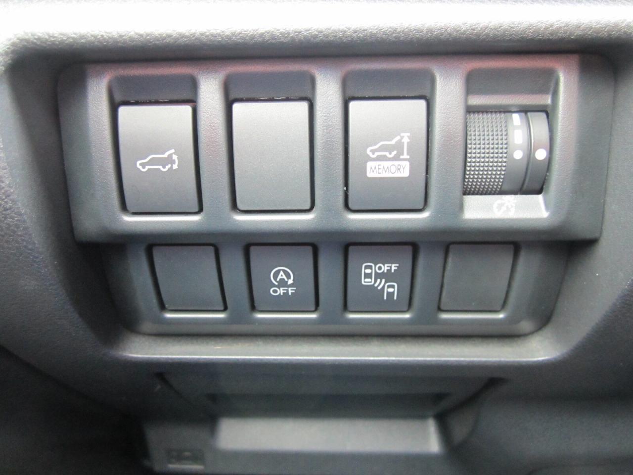 2020 Subaru Forester 2.5i Touring LOADED PANO ROOF NO ACCIDENTS Photo