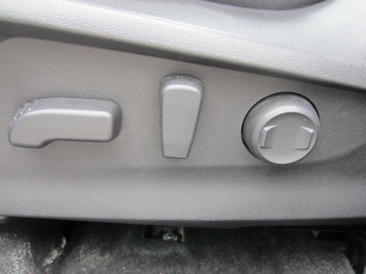 2020 Subaru Forester 2.5i Touring LOADED PANO ROOF NO ACCIDENTS Photo