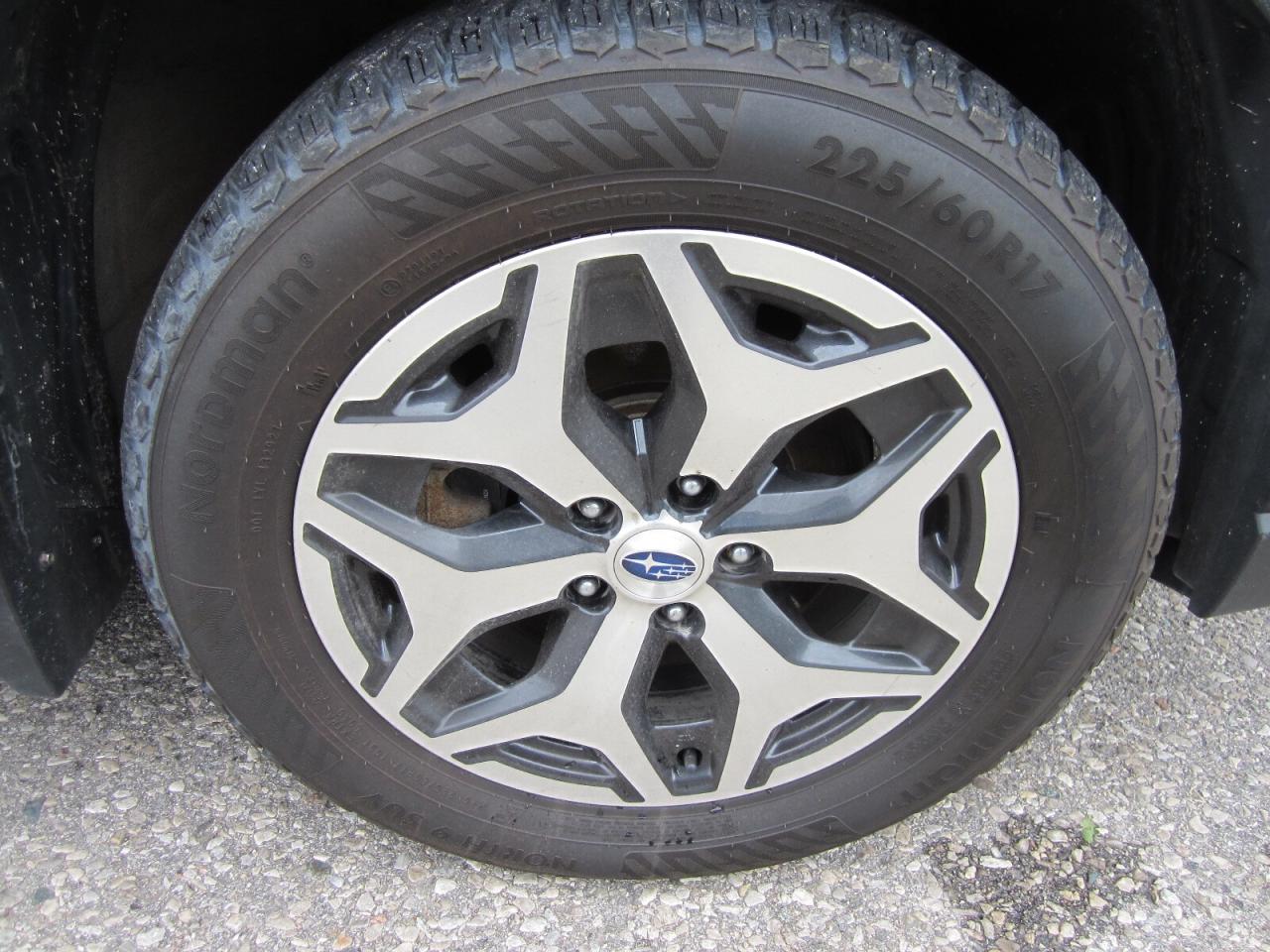 2020 Subaru Forester 2.5i Touring LOADED PANO ROOF NO ACCIDENTS Photo