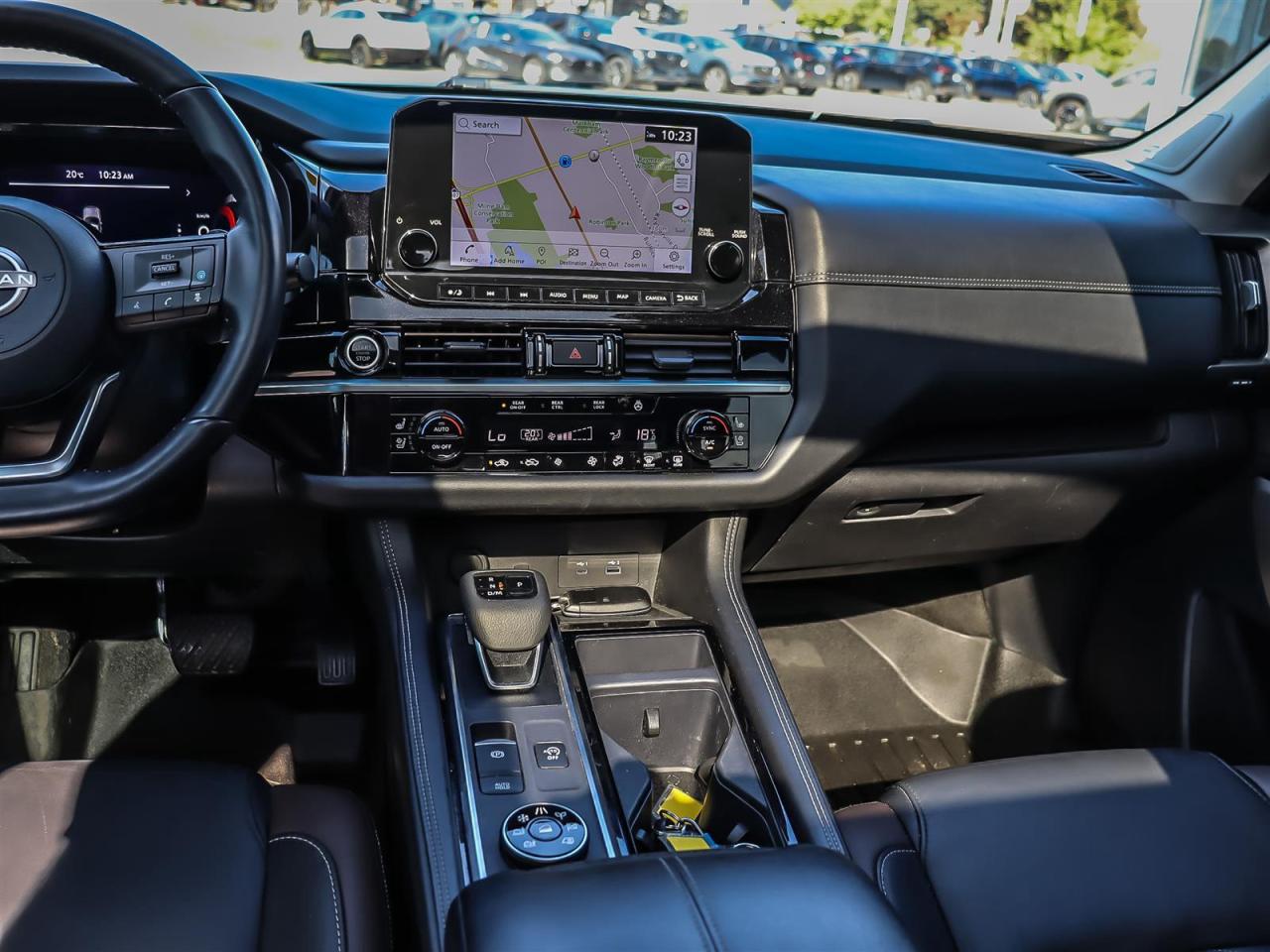 2024 Nissan Pathfinder Platinum AWD 7 PASSENGER TRAILER HITCH 1 OWNER CLE Photo