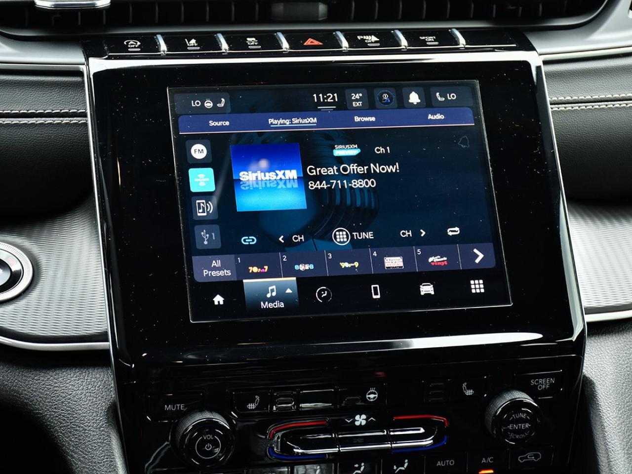 2024 Jeep Grand Cherokee ALTITUDE   HEATED SEATS AND WHEEL   REMOTE START Photo