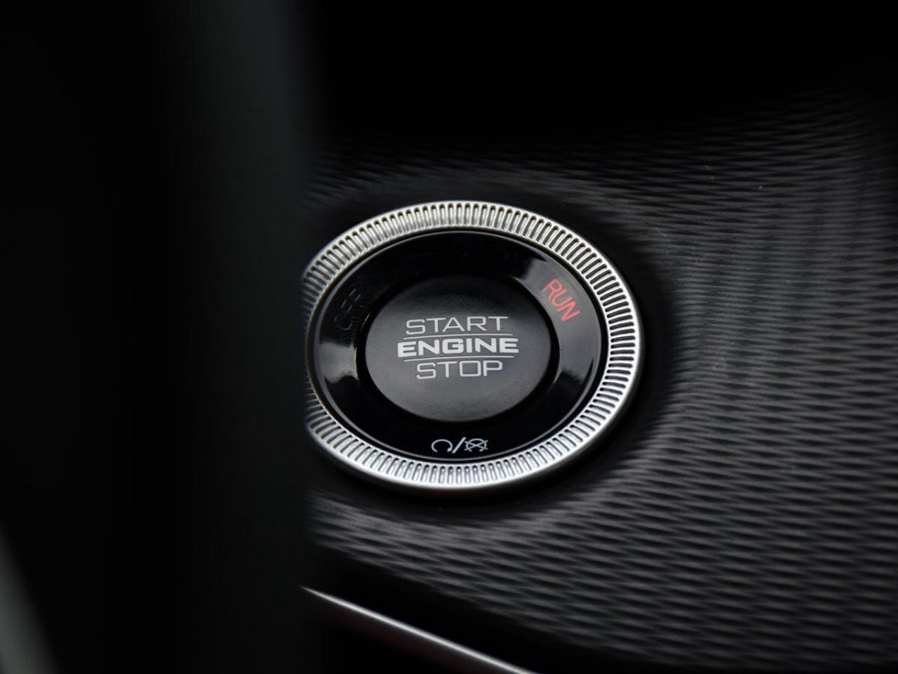 2024 Jeep Grand Cherokee ALTITUDE   HEATED SEATS AND WHEEL   REMOTE START Photo