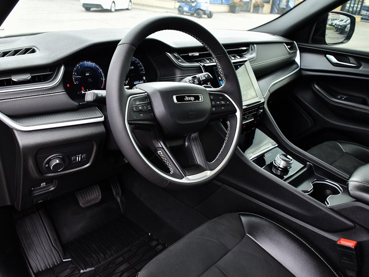 2024 Jeep Grand Cherokee ALTITUDE   HEATED SEATS AND WHEEL   REMOTE START Photo