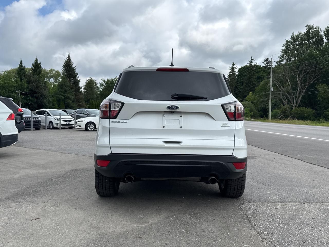 2018 Ford Escape SE, nav, backup cam Photo