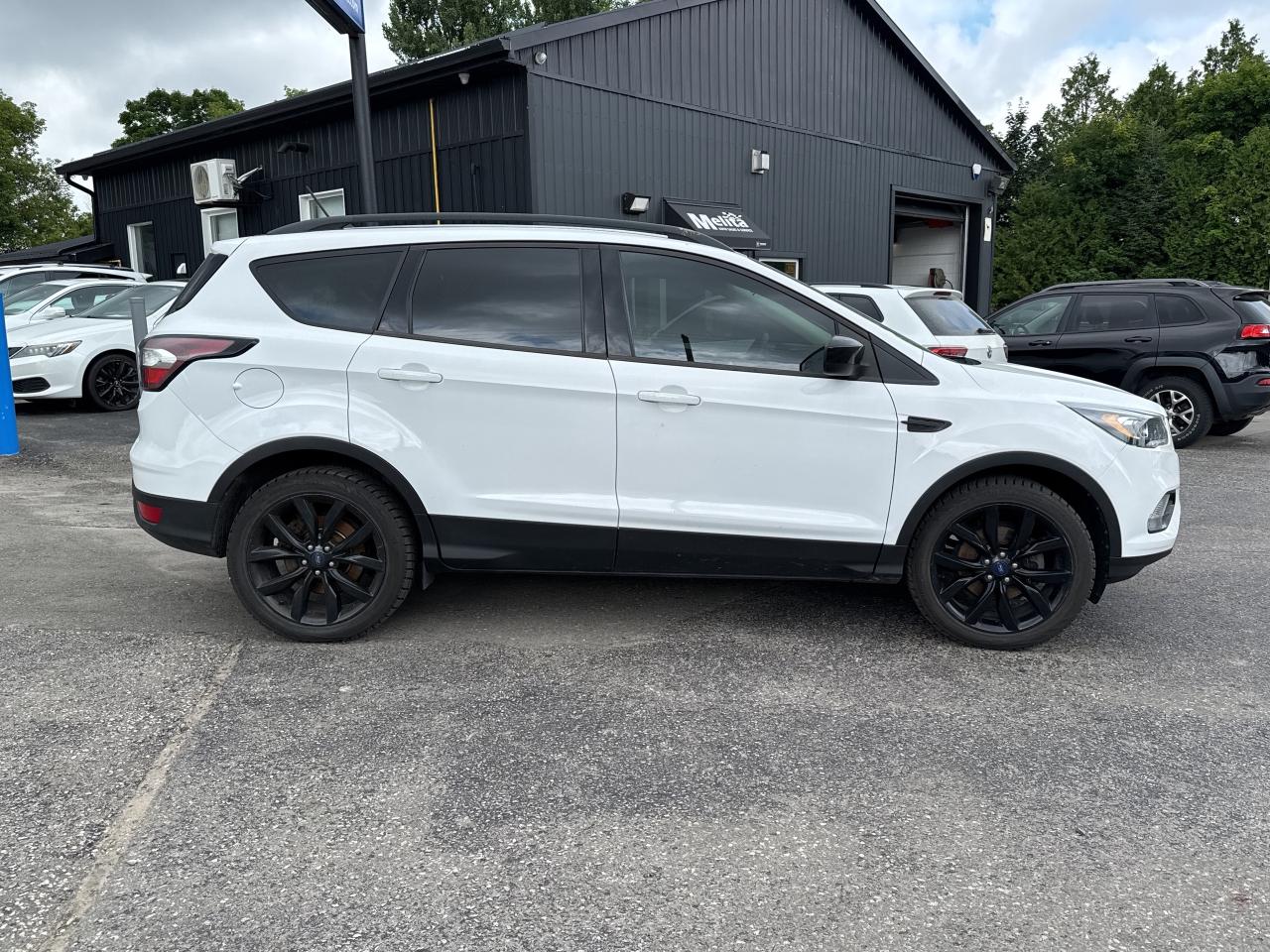 2018 Ford Escape SE, nav, backup cam Photo