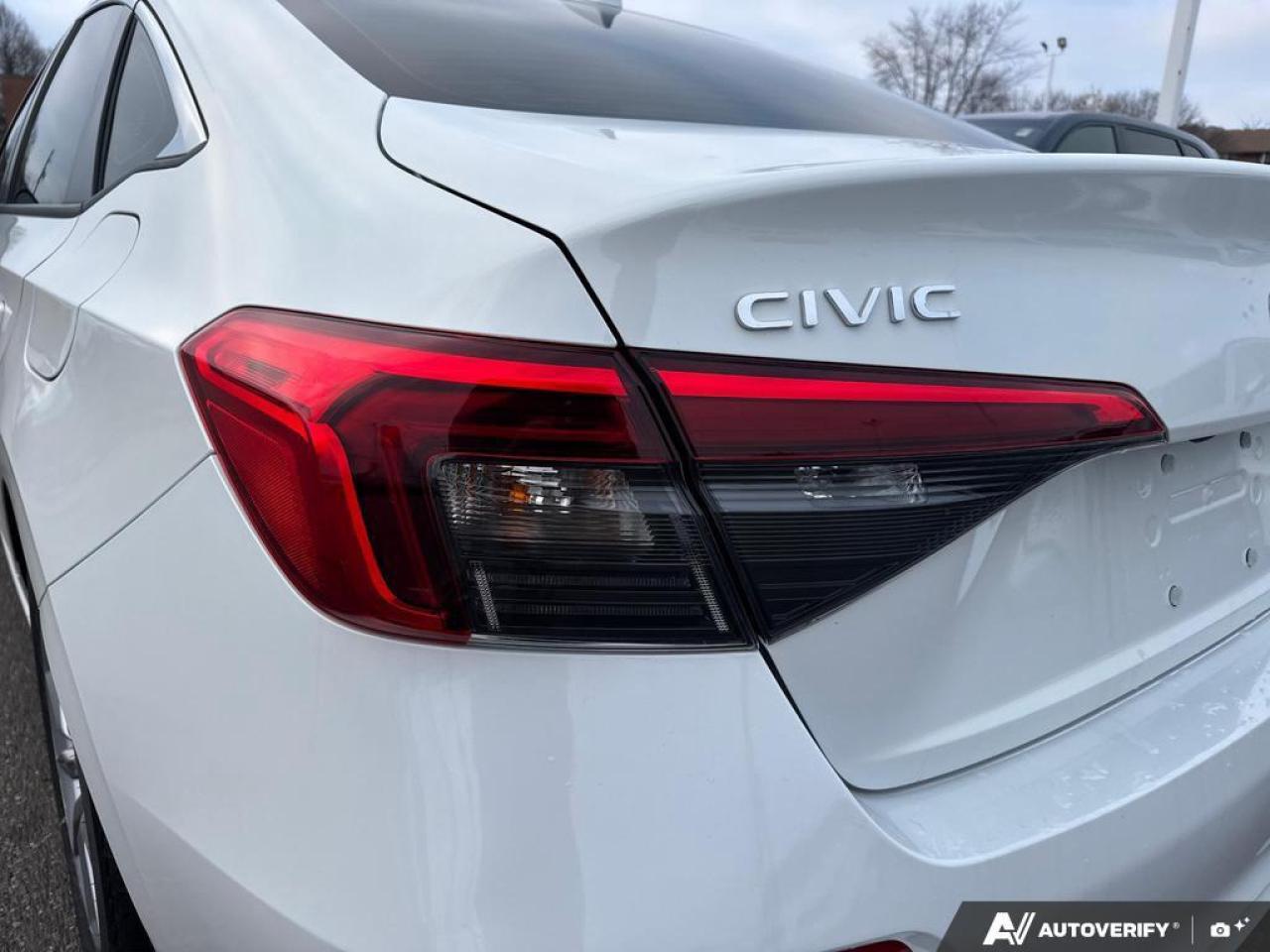 2022 Honda Civic Sedan EX CVT   SUNROOF   ONE OWNER   4 NEW TIRES Photo