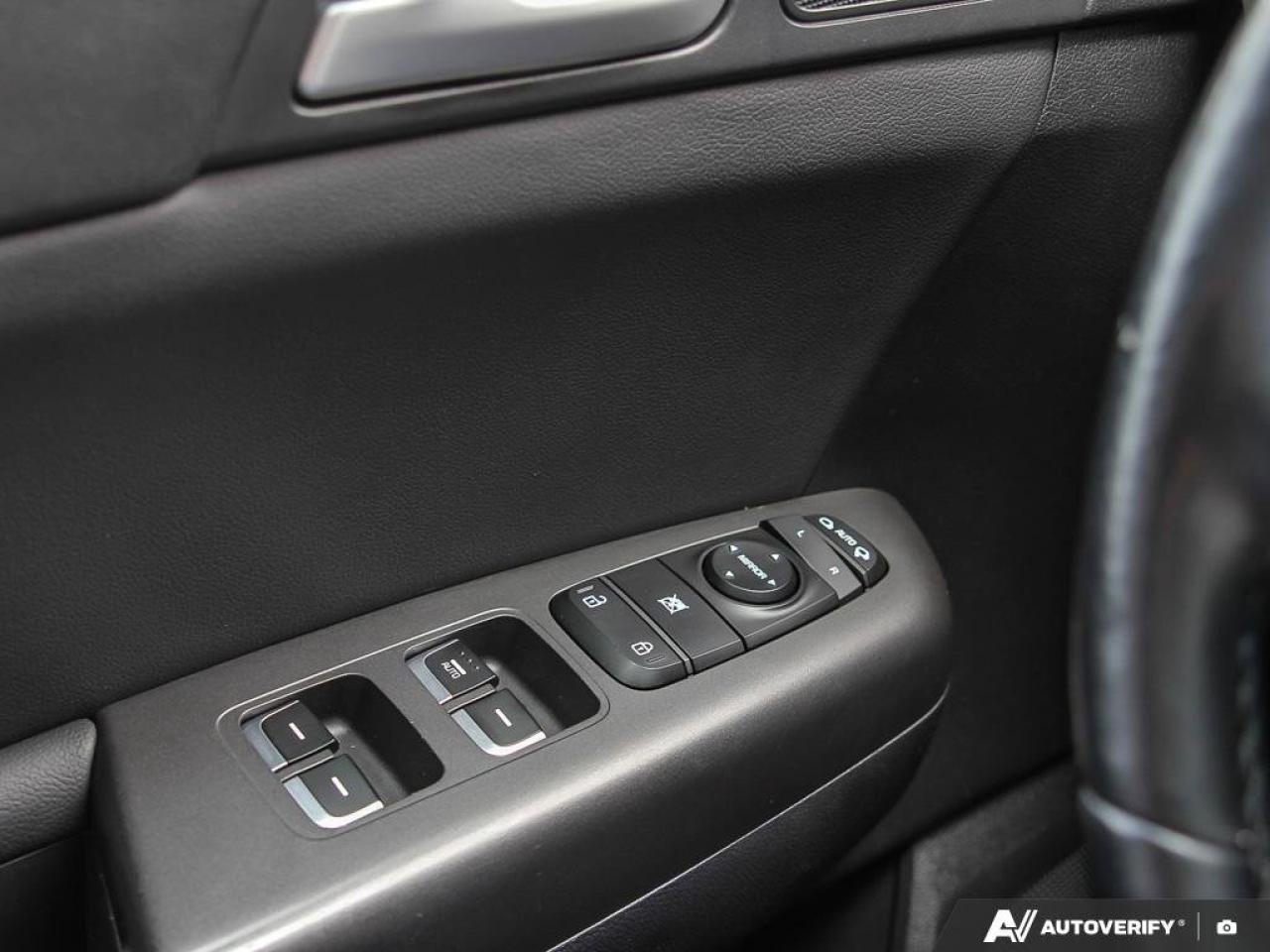 2020 Kia Sportage EX AWD   Apple CarPlay   Blind Spot Monitoring   H Photo