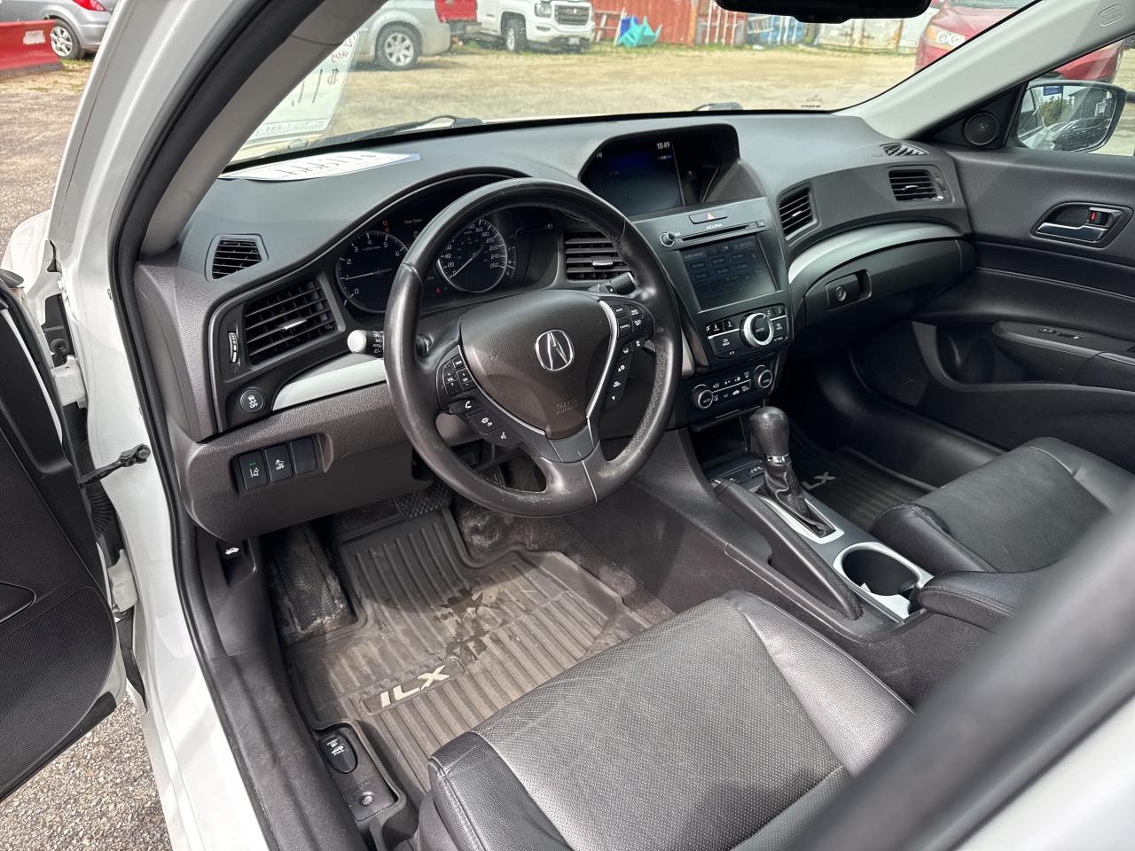 2017 Acura ILX Premium, Back Up Cam, Bluetooth Photo