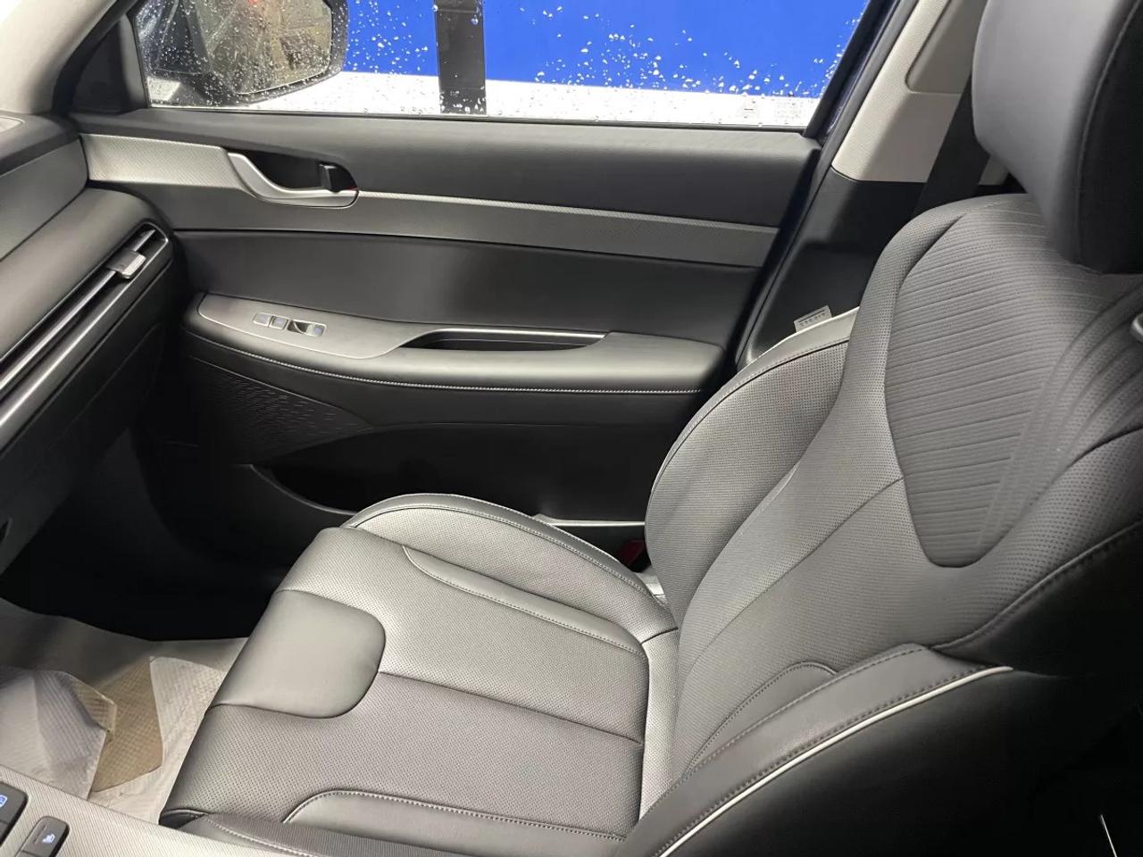 2025 Hyundai PALISADE URBAN   LEATHER  SUNROOF   HEATED SEATS   HEATED W Photo