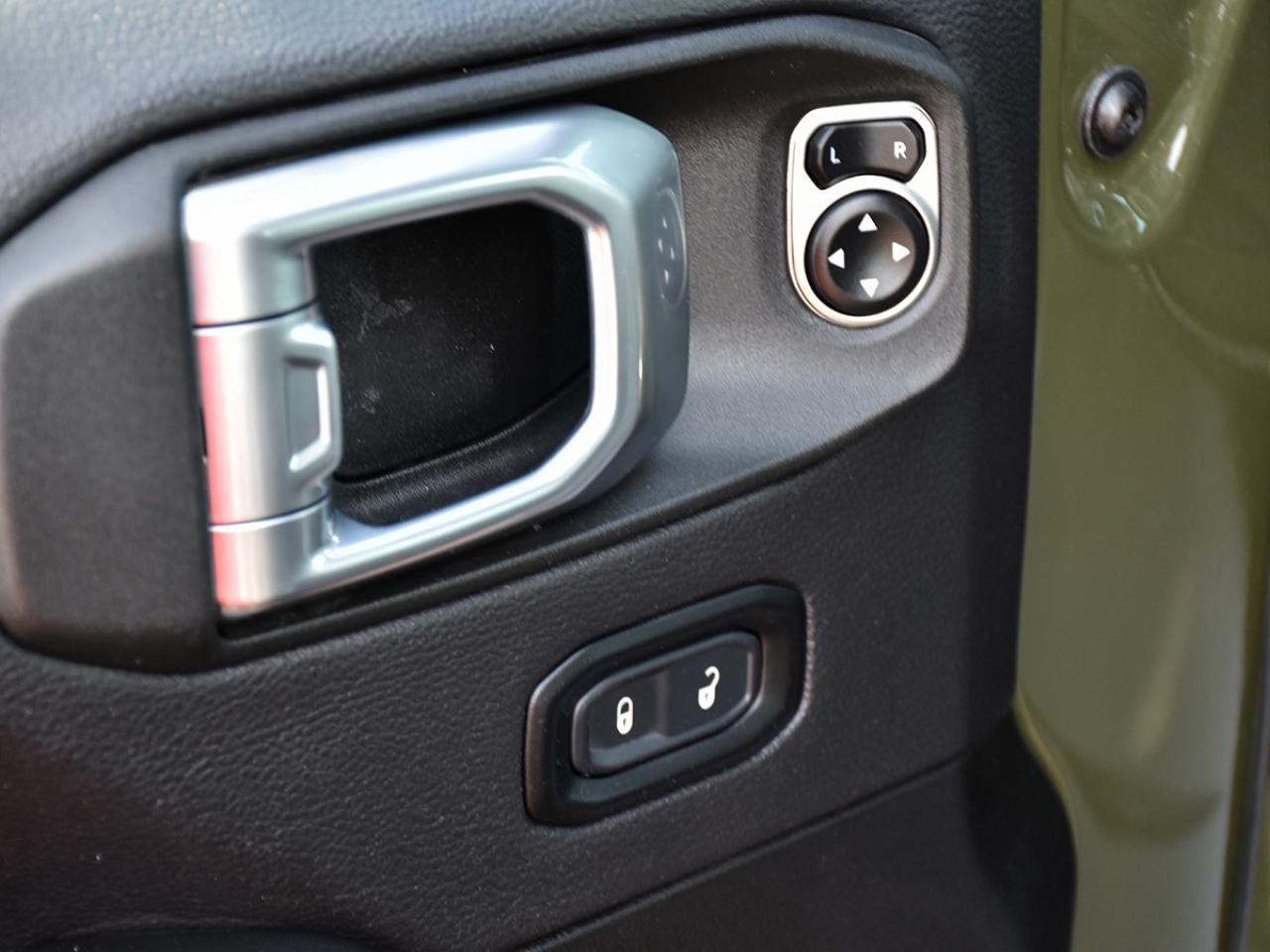 2024 Jeep Wrangler RUBICON X   X PACKAGE   HEATED SEATS AND WHEEL   A Photo