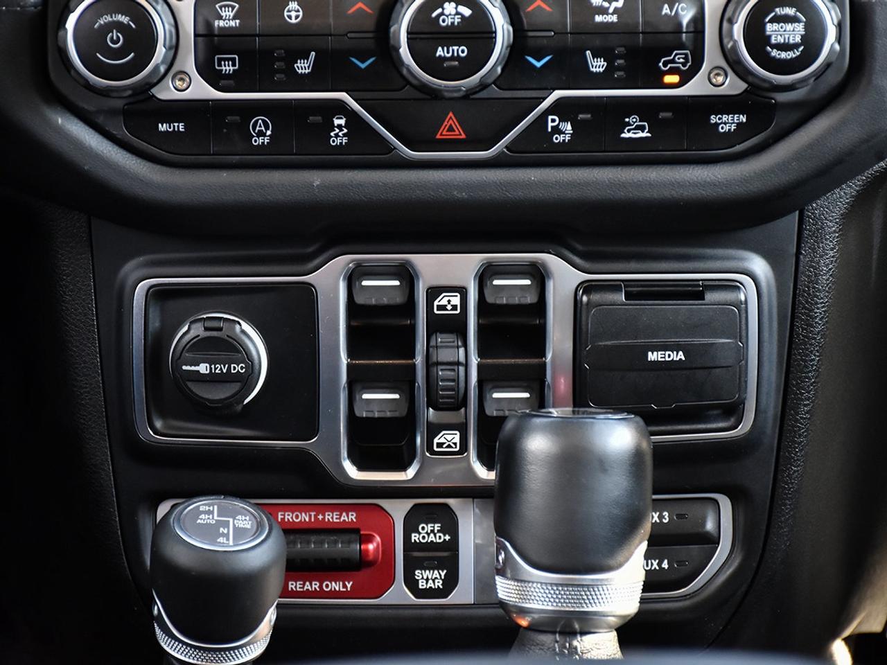 2024 Jeep Wrangler RUBICON X   X PACKAGE   HEATED SEATS AND WHEEL   A Photo