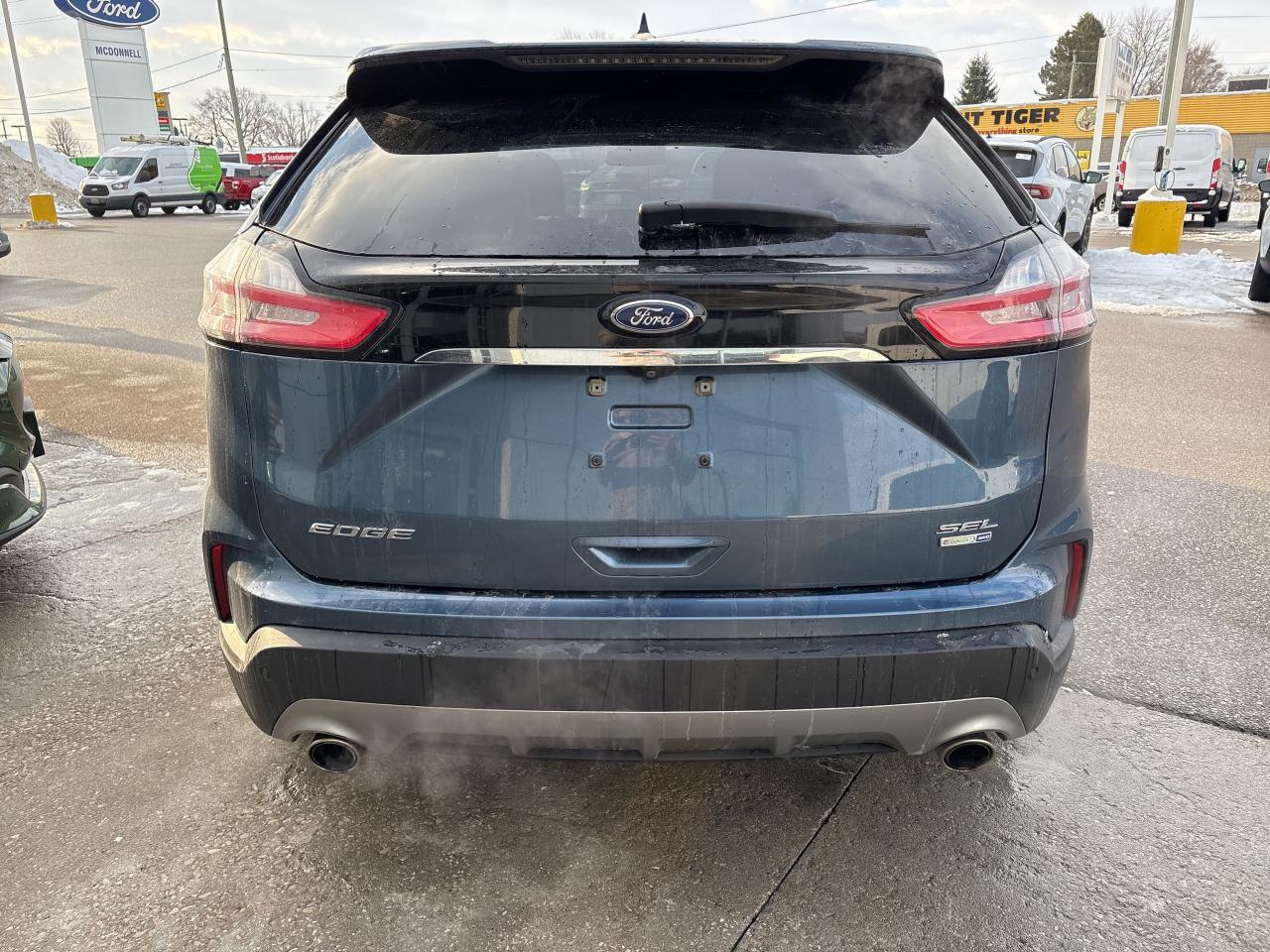 2019 Ford Edge SEL Photo4