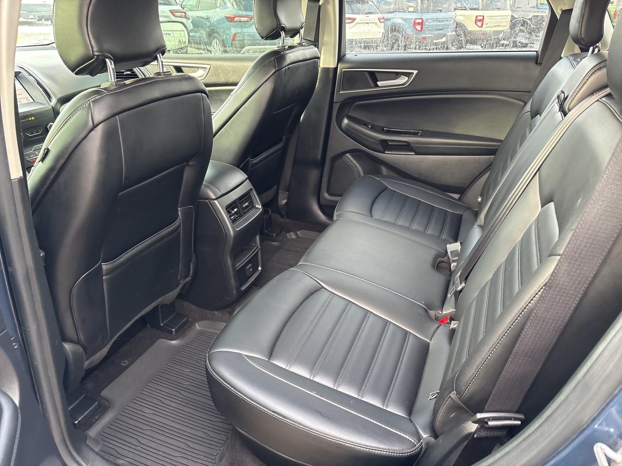 2019 Ford Edge SEL Photo
