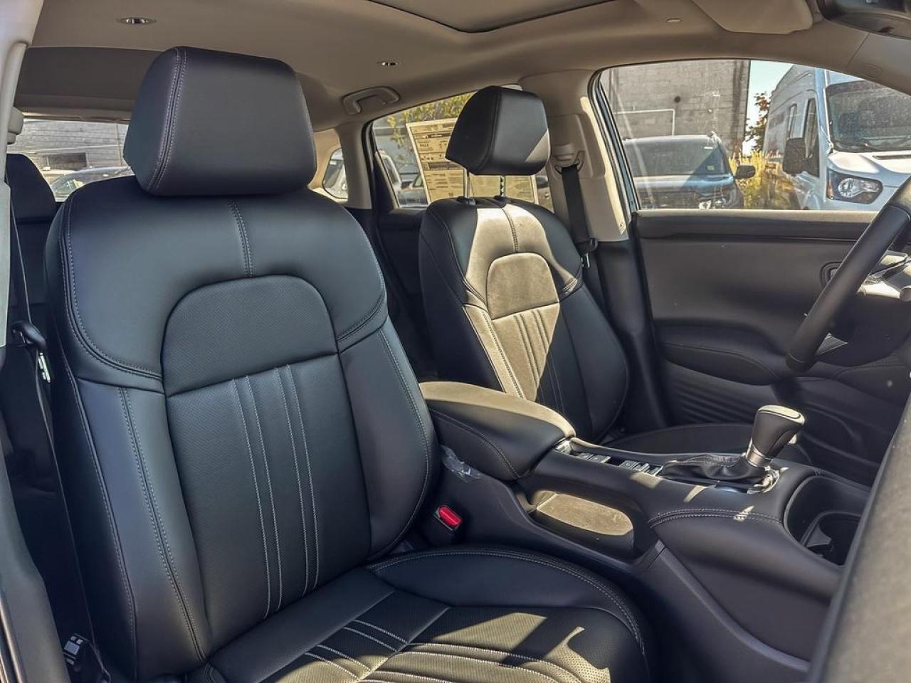 2026 Honda HR-V EX-L Photo