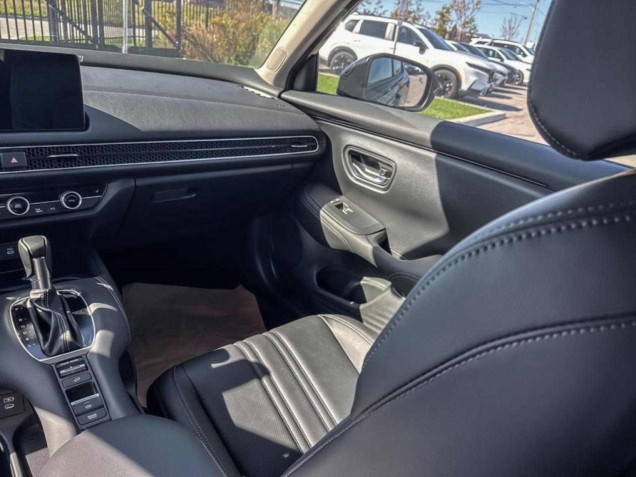 2026 Honda HR-V EX-L Photo