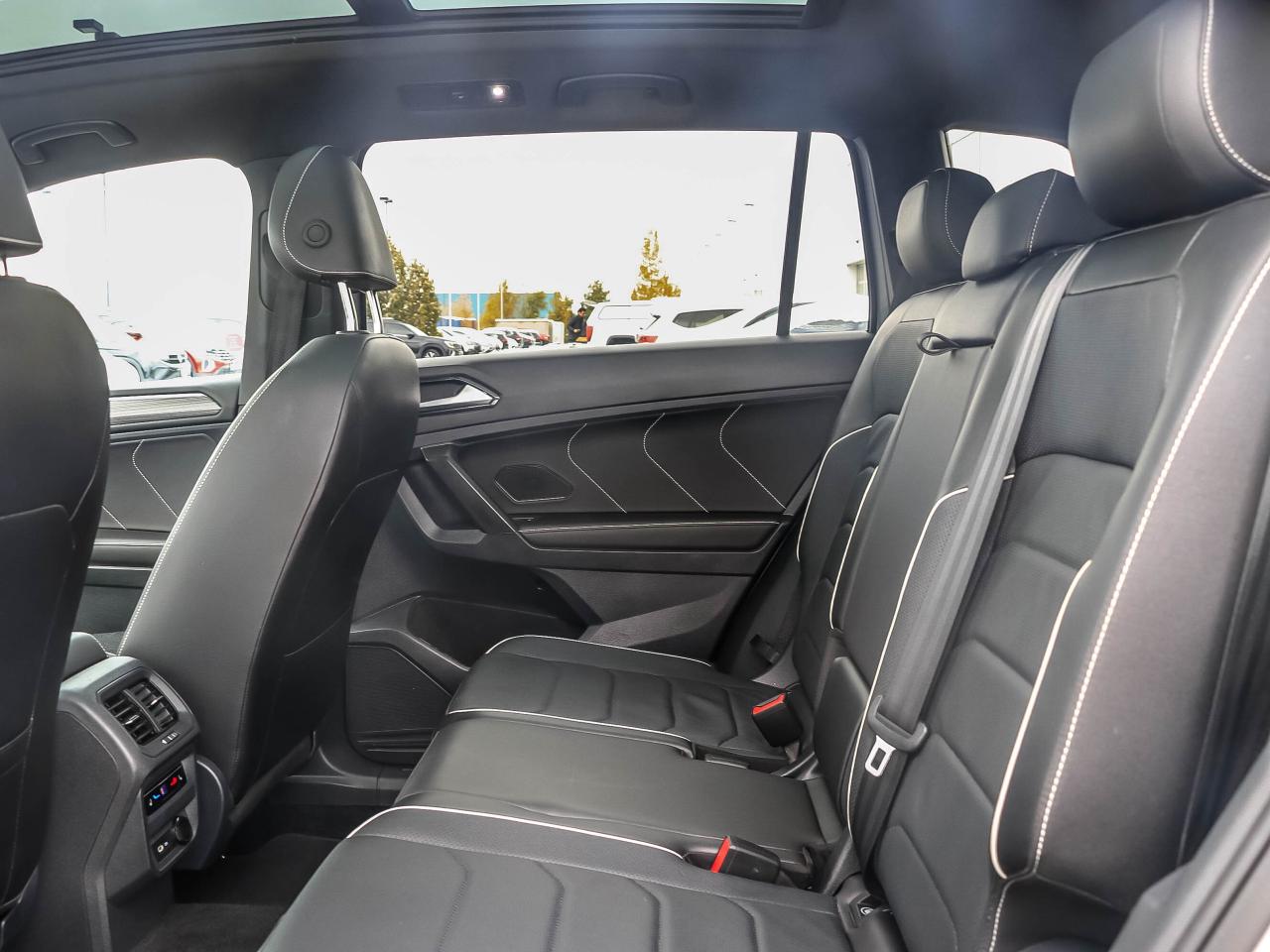 2024 Volkswagen Tiguan HIGHLINE R-LINE 4MOTION Photo