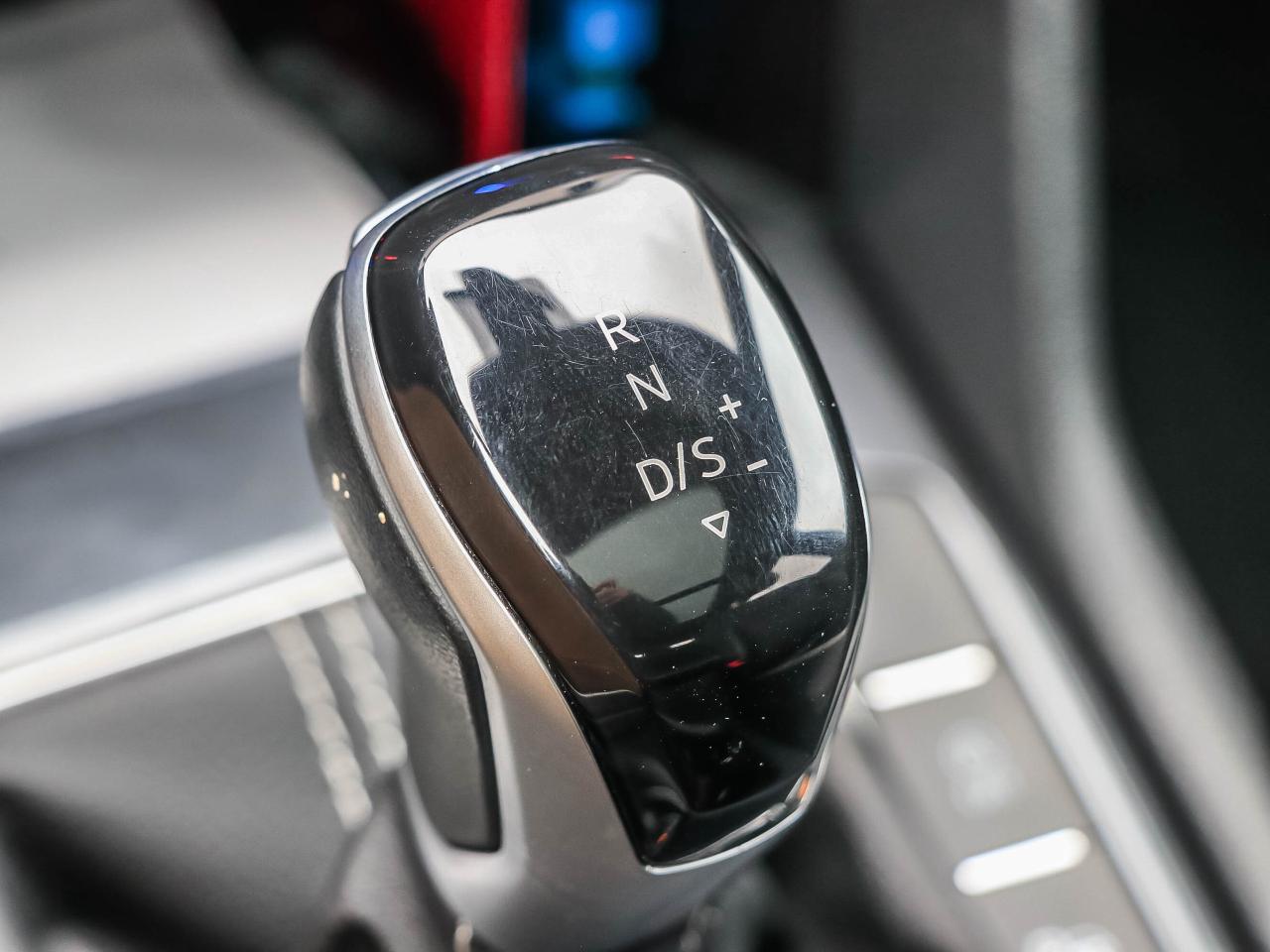 2024 Volkswagen Tiguan HIGHLINE R-LINE 4MOTION Photo