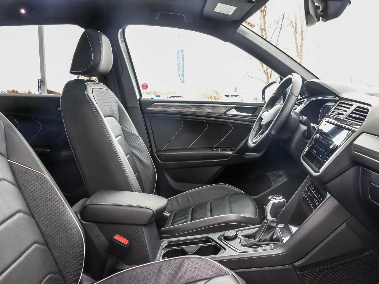 2024 Volkswagen Tiguan HIGHLINE R-LINE 4MOTION Photo