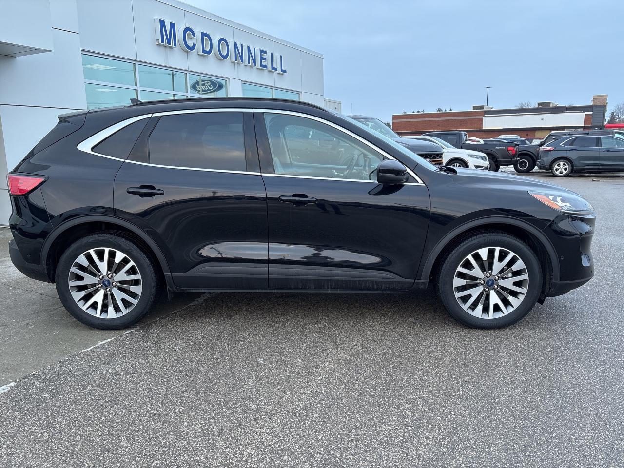 2020 Ford Escape Titanium Hybrid Photo