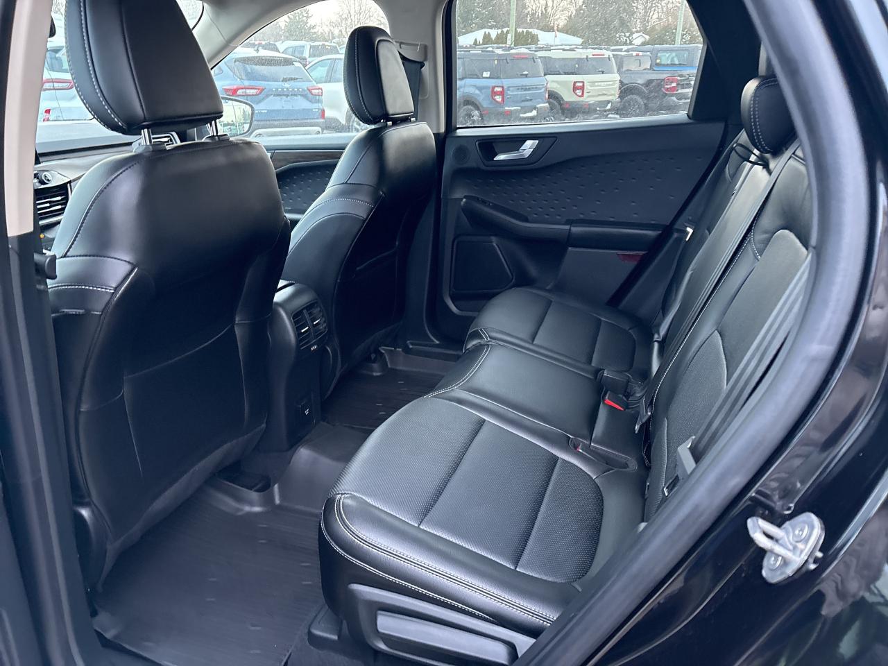 2020 Ford Escape Titanium Hybrid Photo