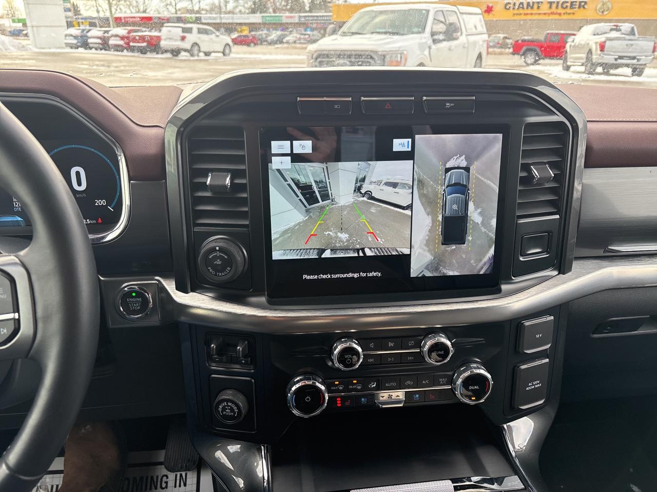 2022 Ford F-150 LARIAT 2WD SuperCrew 6.5' Box Photo