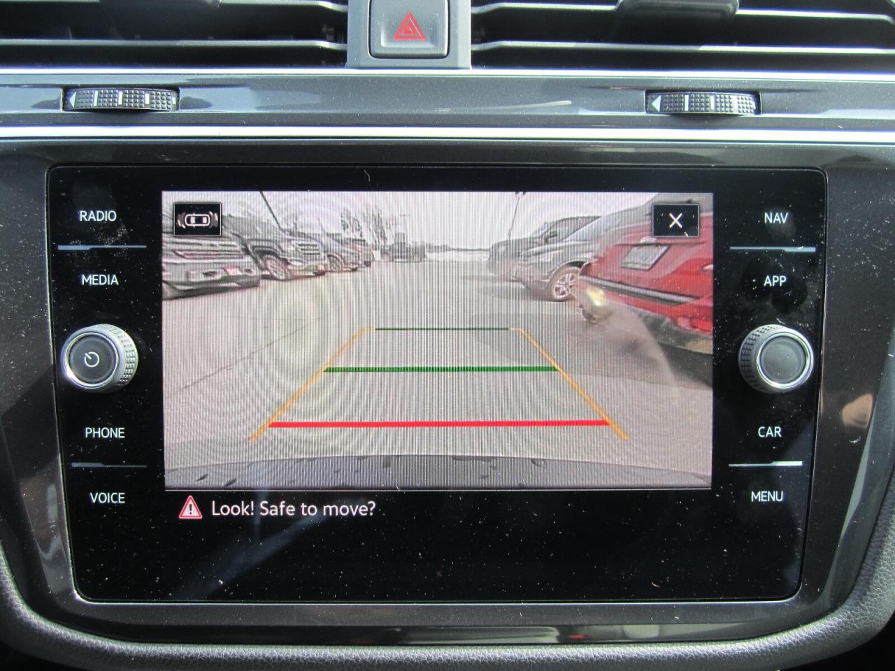 2024 Volkswagen Tiguan Highline R-Line 4MOTION NO ACCIDENTS Photo