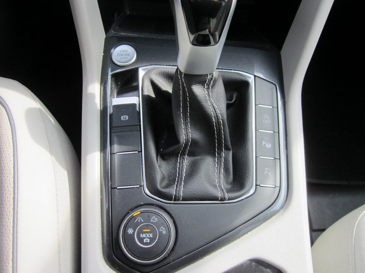 2024 Volkswagen Tiguan Highline R-Line 4MOTION NO ACCIDENTS Photo