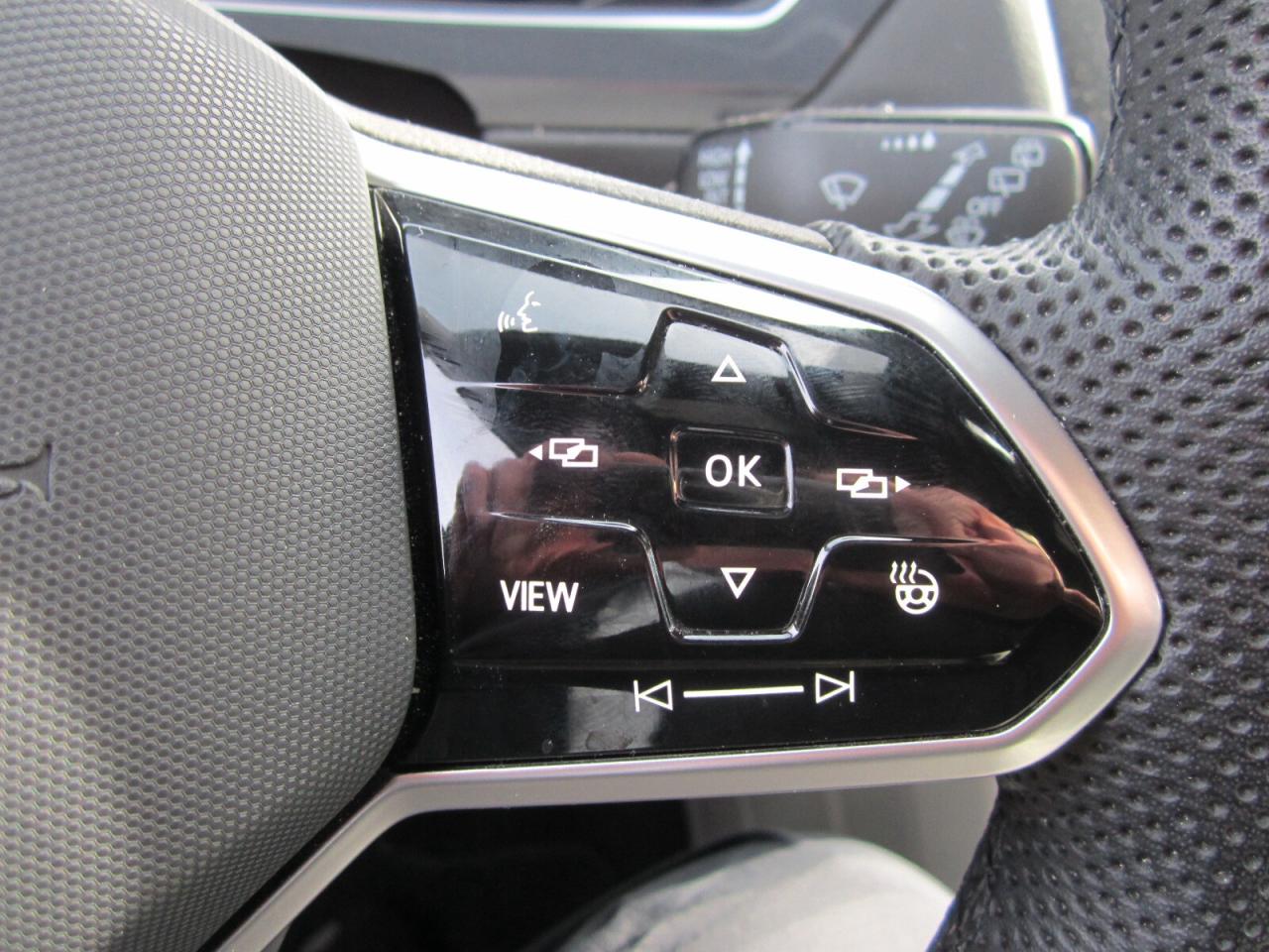 2024 Volkswagen Tiguan Highline R-Line 4MOTION NO ACCIDENTS Photo