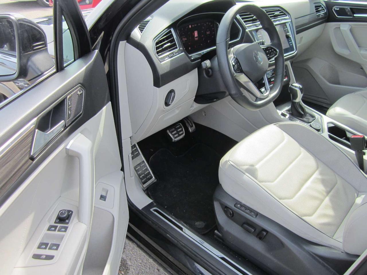 2024 Volkswagen Tiguan Highline RLine NO ACCIDENTS! 1 PRICE ONLY! NO FEES Photo