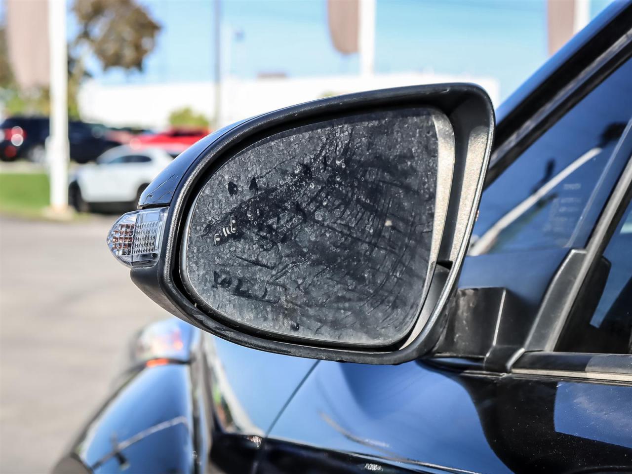 2021 Toyota C-HR One Owner No Accident  Apple Carplay  Heated Seats Photo