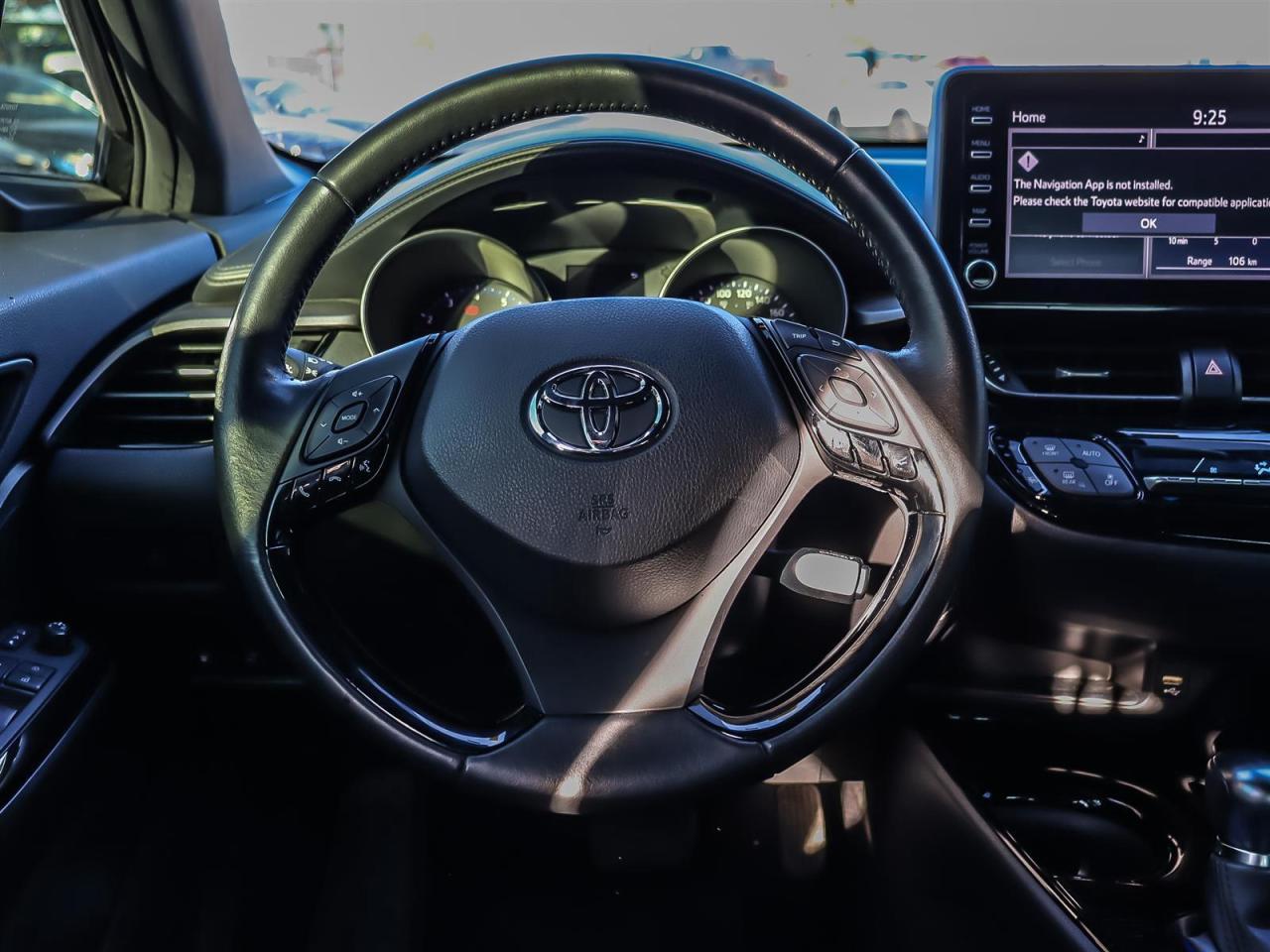 2021 Toyota C-HR One Owner No Accident  Apple Carplay  Heated Seats Photo