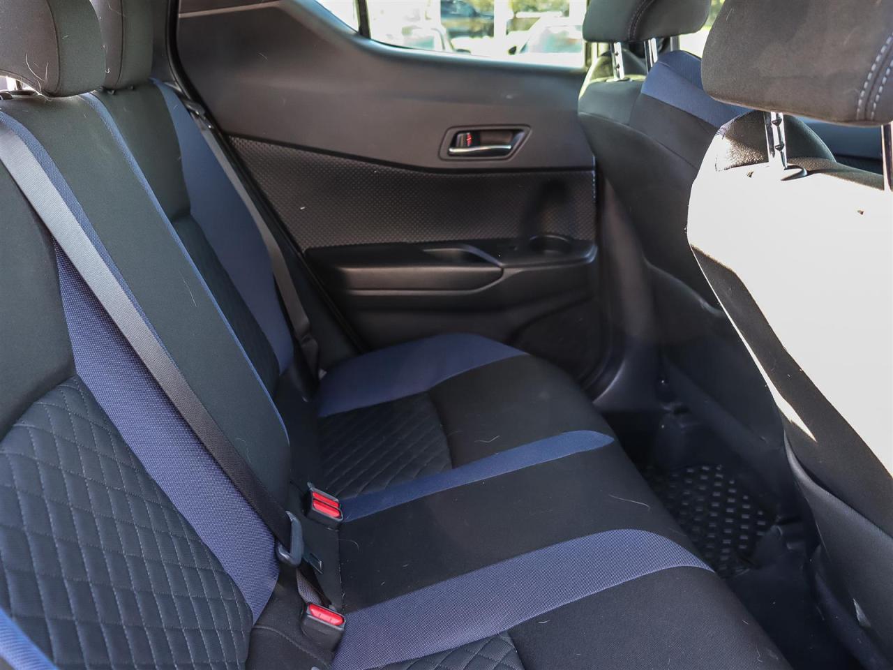 2021 Toyota C-HR One Owner No Accident  Apple Carplay  Heated Seats Photo