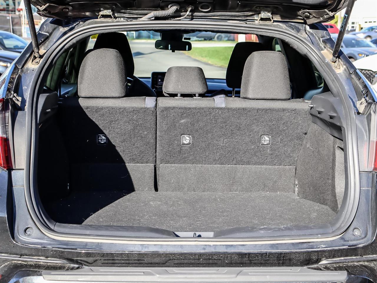 2021 Toyota C-HR One Owner No Accident  Apple Carplay  Heated Seats Photo