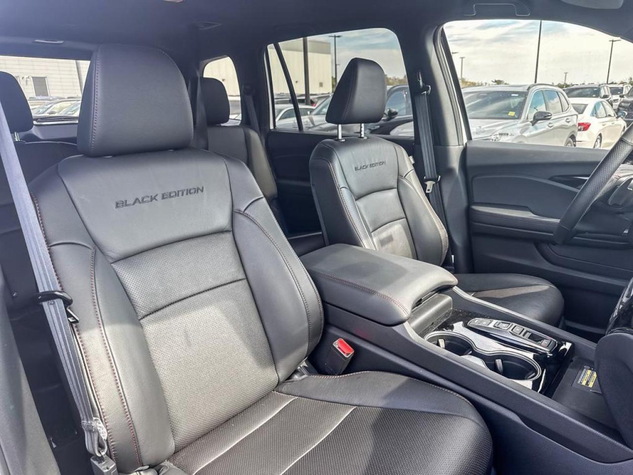 2025 Honda Passport Black Edition Photo