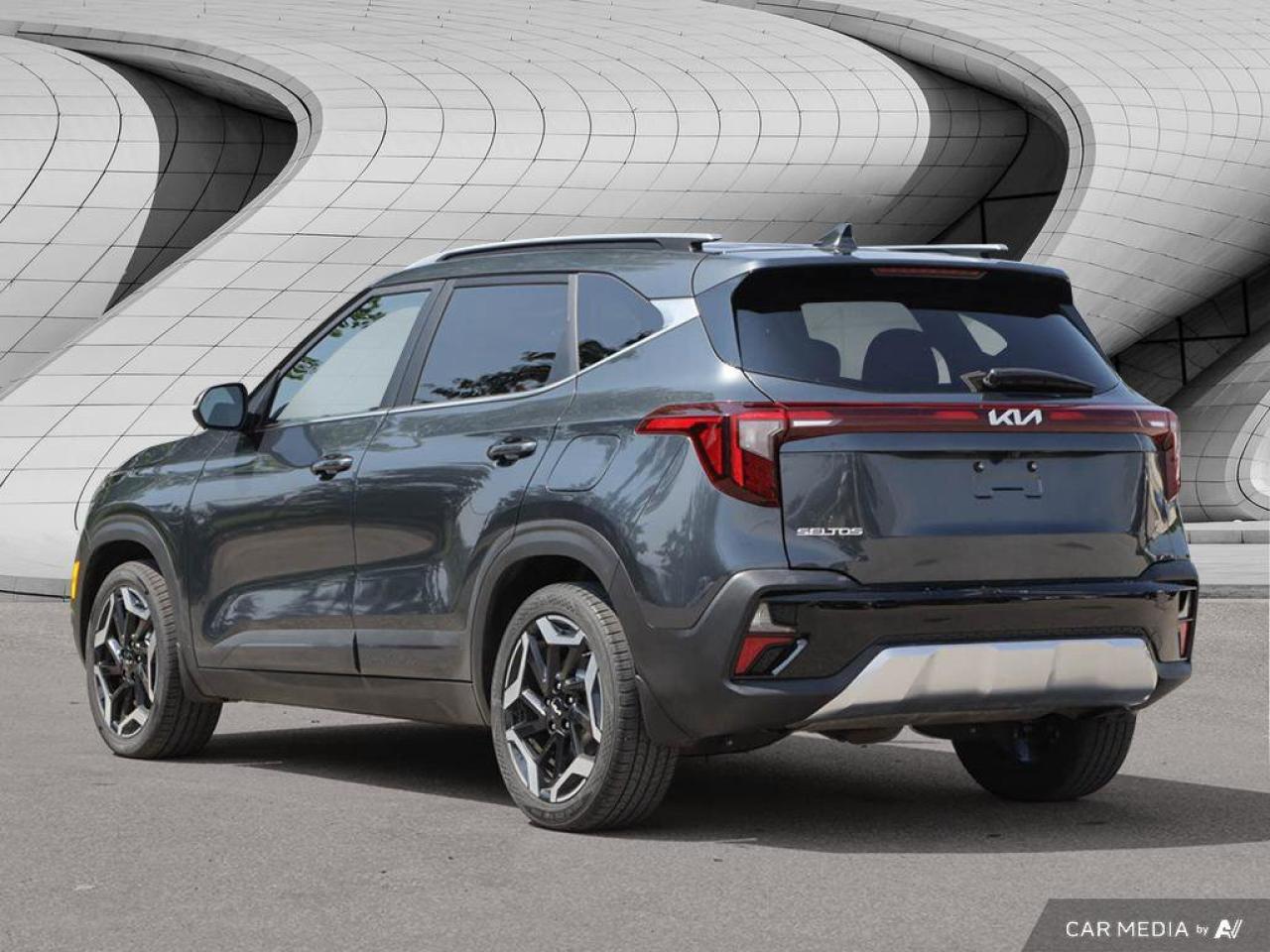 2024 Kia Seltos SX   AWD   Apple CarPlay   Heated & Cooled Seats Photo2