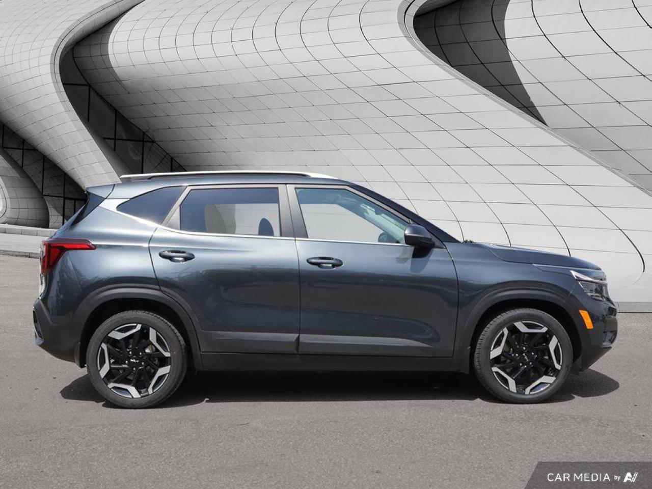 2024 Kia Seltos SX   AWD   Apple CarPlay   Heated & Cooled Seats Photo