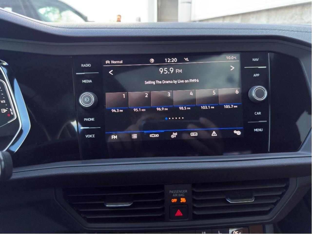 2024 Volkswagen Jetta Highline auto Photo