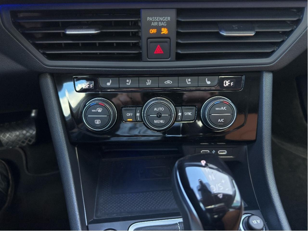 2024 Volkswagen Jetta Highline auto Photo