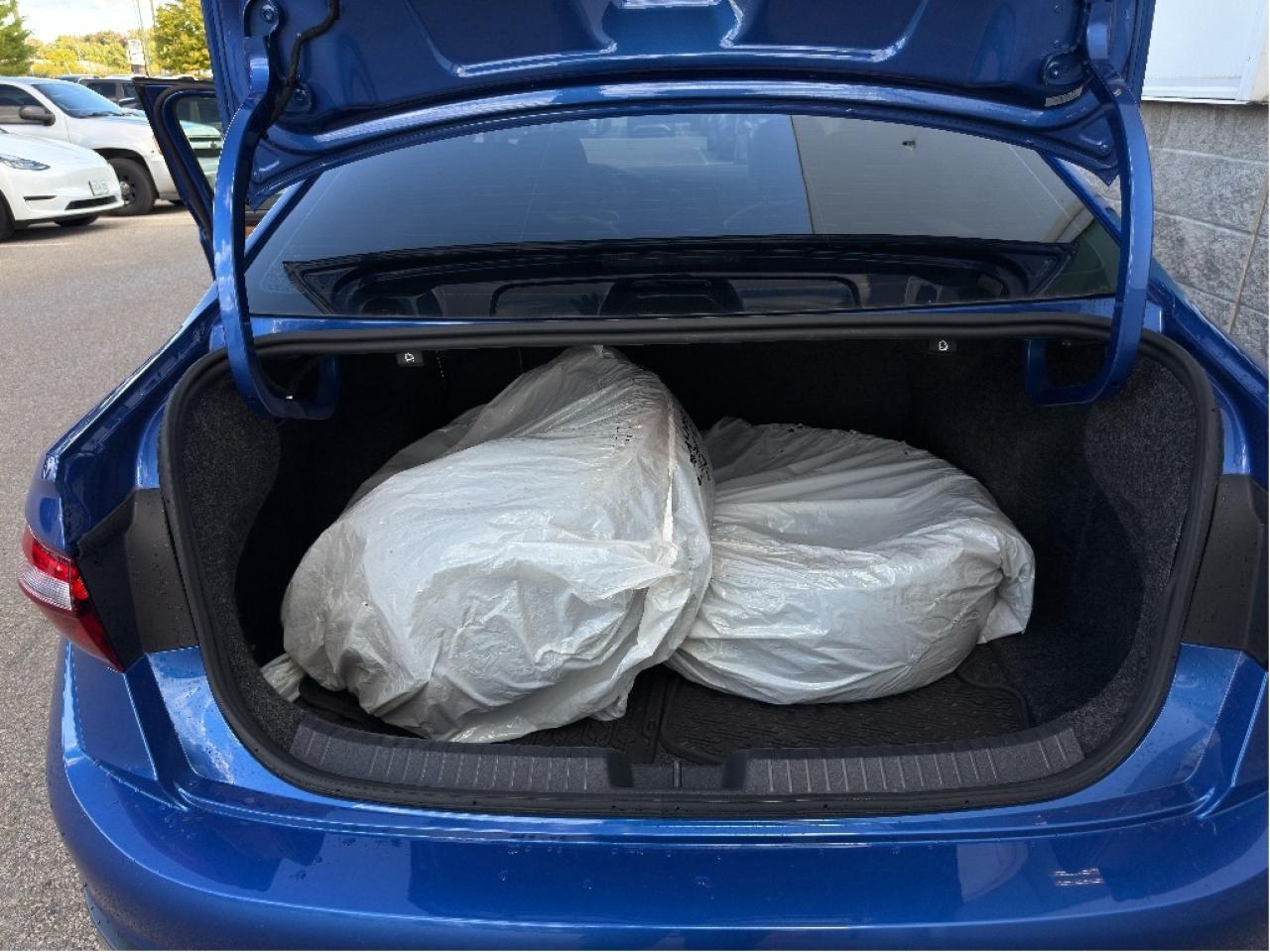 2024 Volkswagen Jetta Highline auto Photo