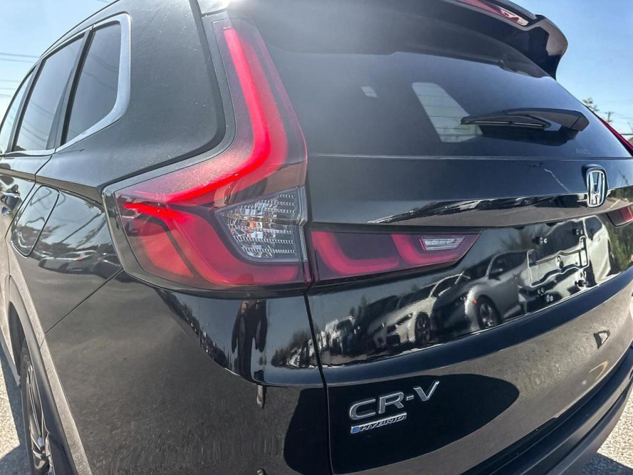 2025 Honda CR-V Hybrid Touring Photo