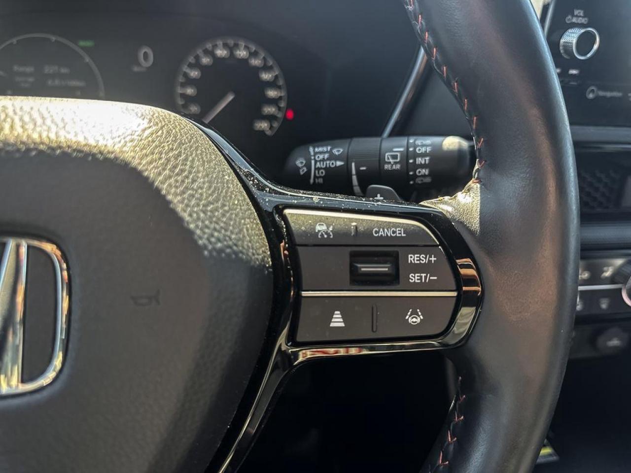 2025 Honda CR-V Hybrid Touring Photo