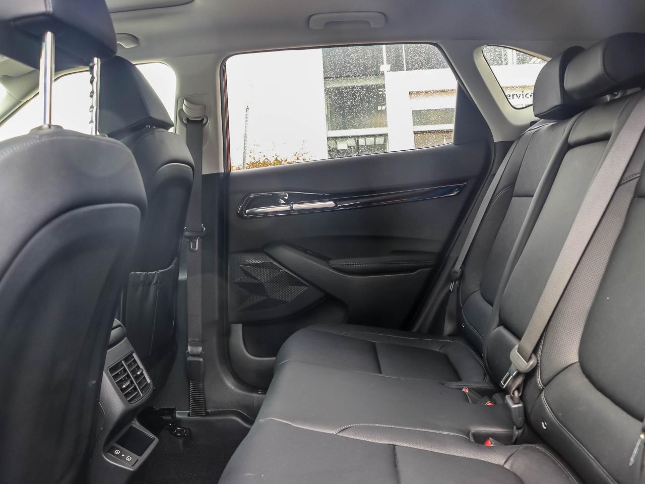 2024 Kia Seltos X-Line AWD Photo