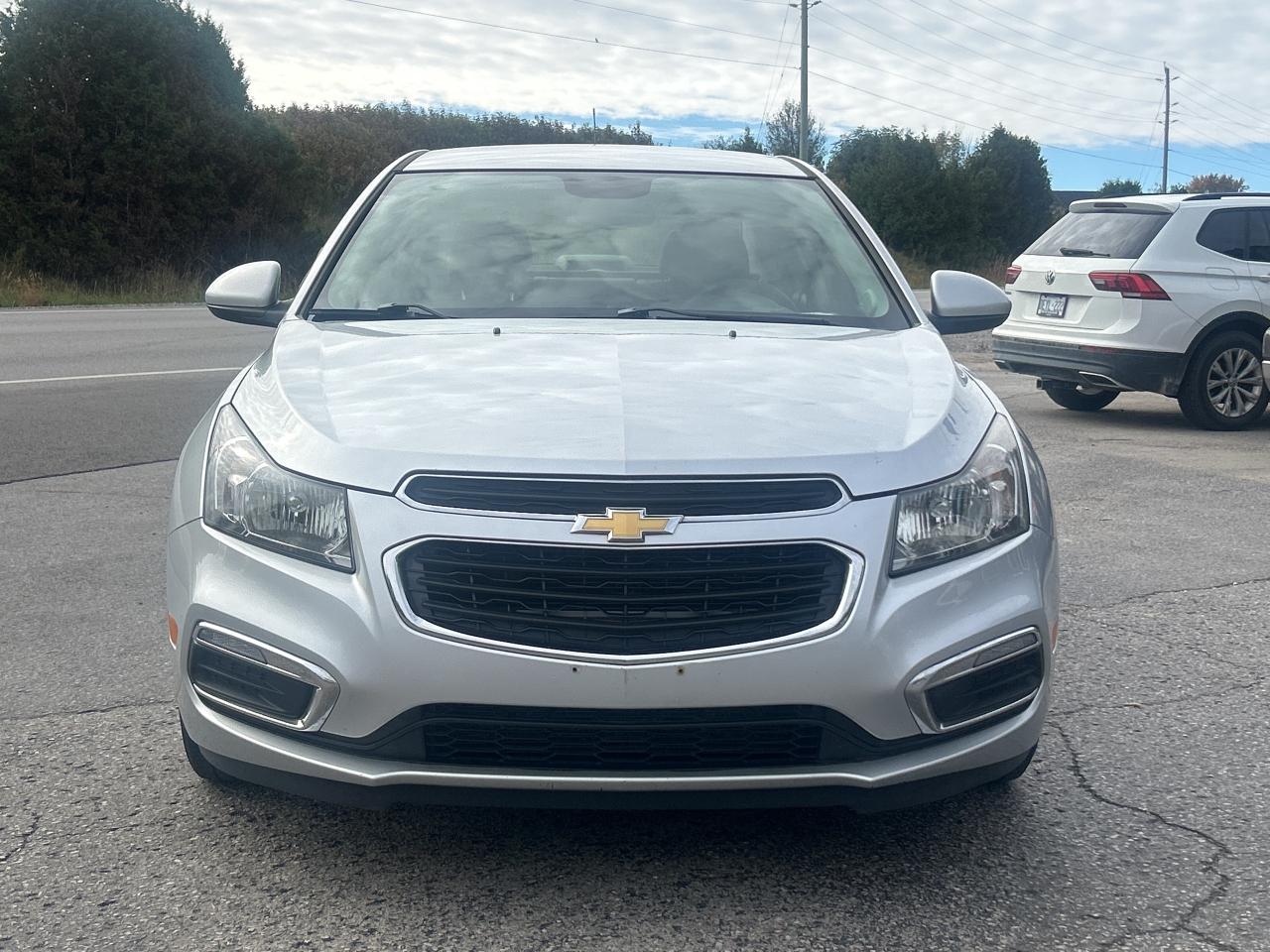 2016 Chevrolet Cruze LT, Bluetooth, Back Up Cam Photo