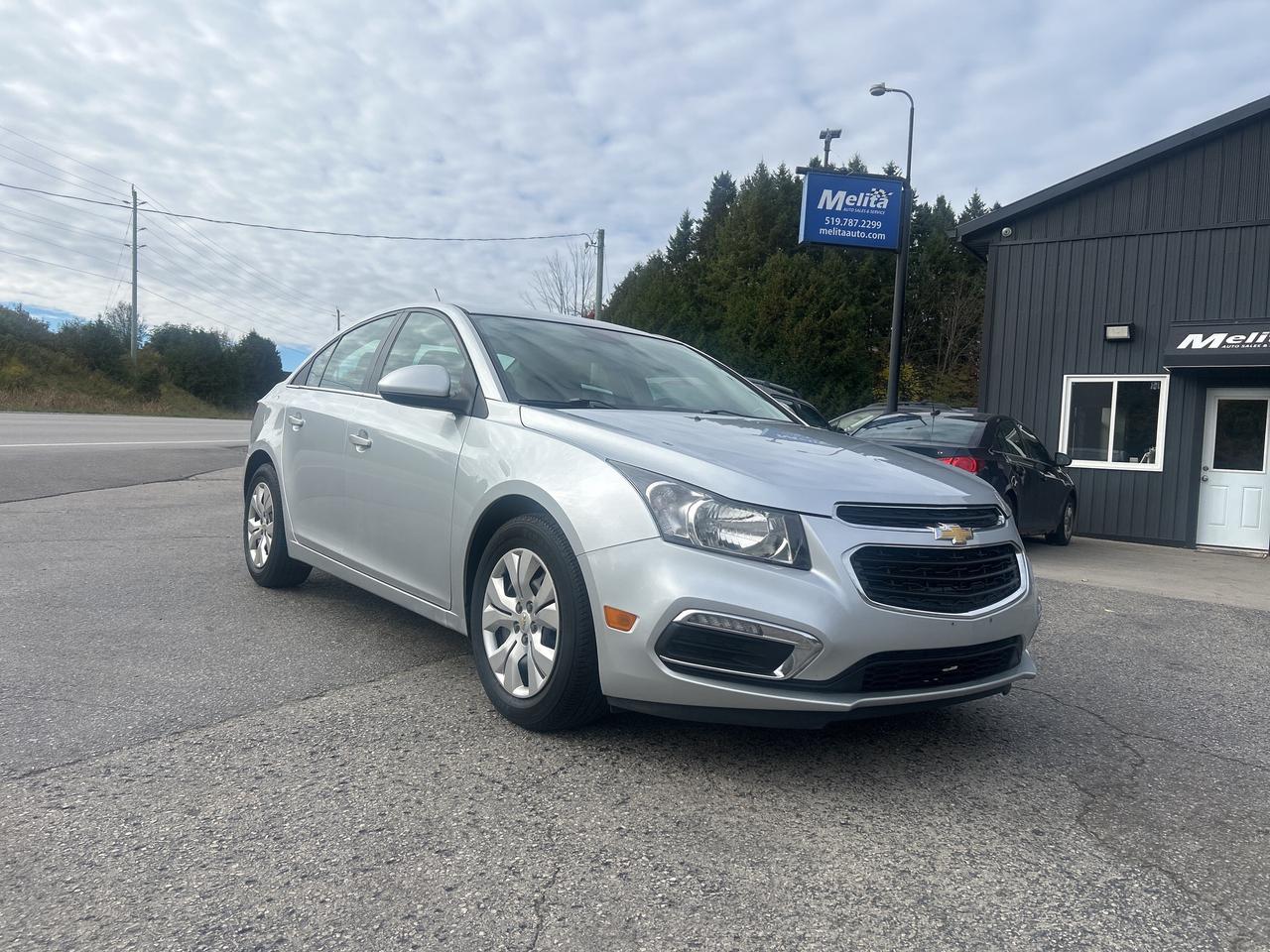 2016 Chevrolet Cruze LT, Bluetooth, Back Up Cam Photo